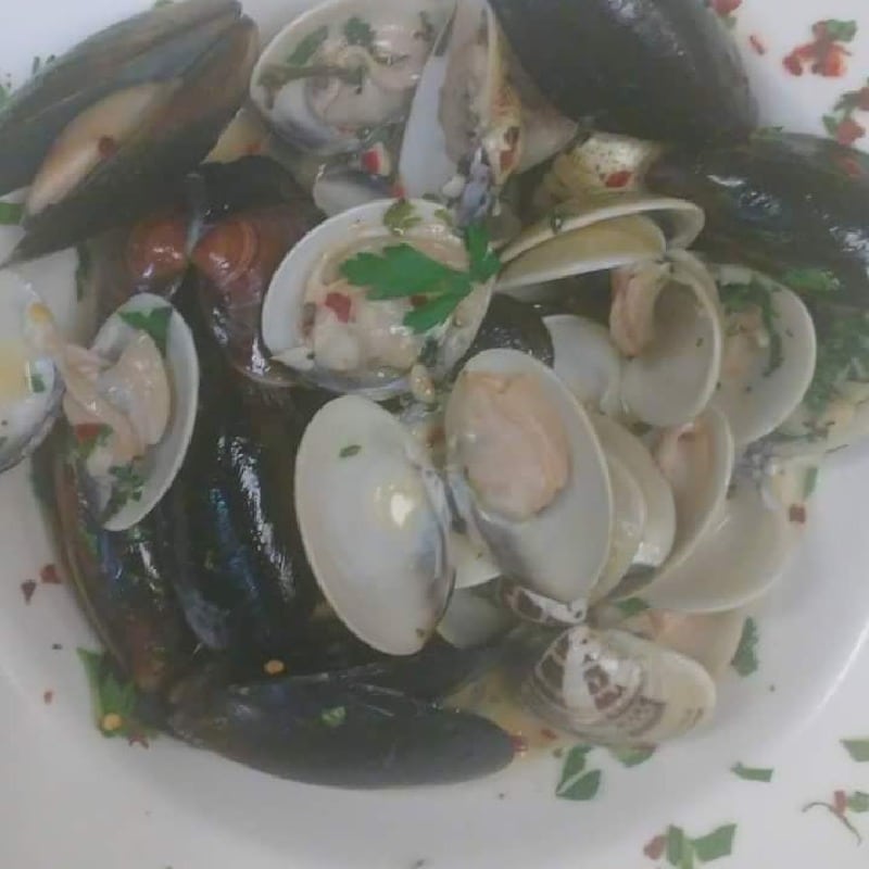 Mussels & Clams
