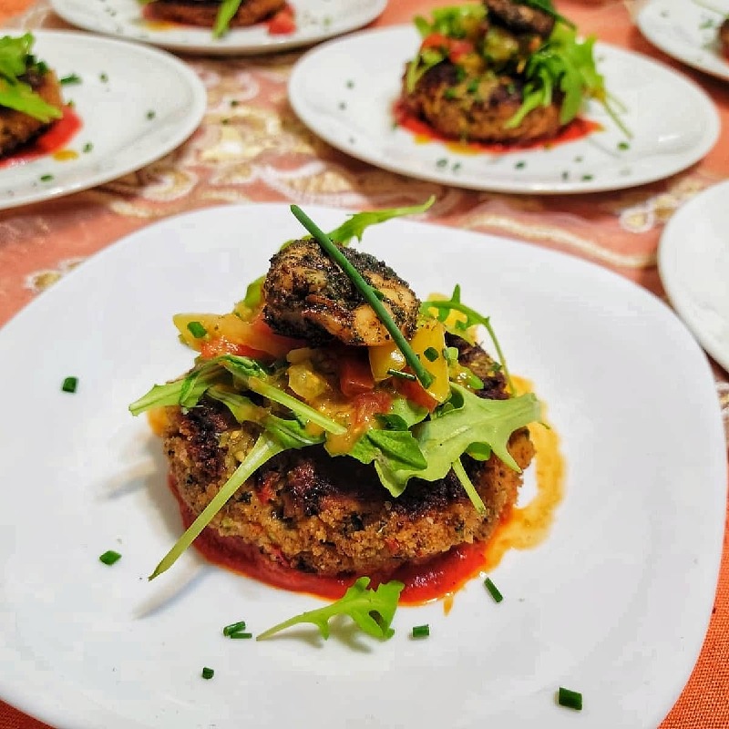 Shrimp Cakes with Arugula Tomato Mango Salad