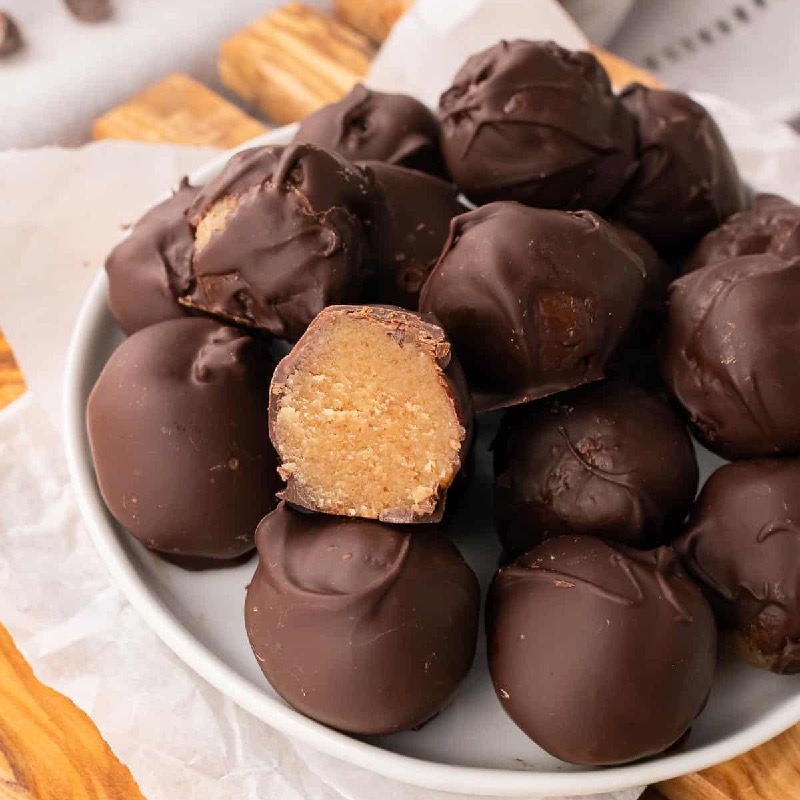 Almond Teuffles