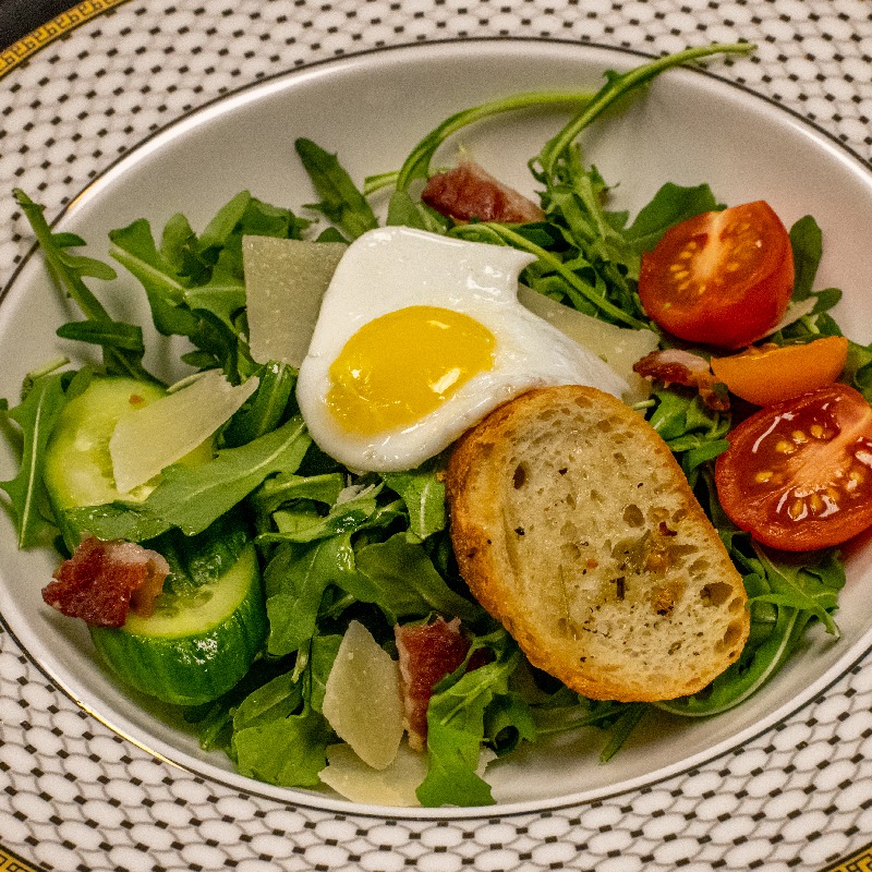 Lyonnaise salad