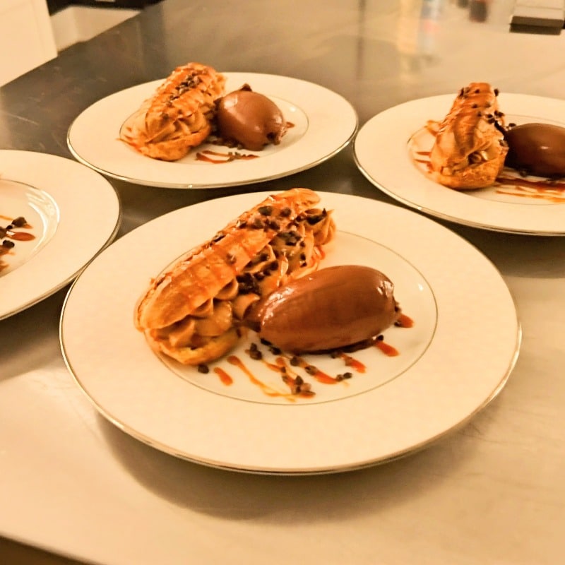 Hazelnut Eclair 