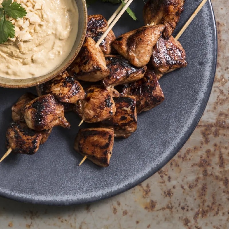 Chicken satay with peanut sauce