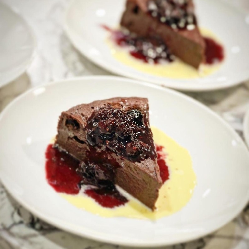 FLOURLESS CHOCOLATE TART