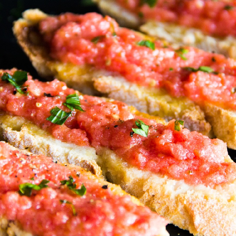 PAN CON TOMATE